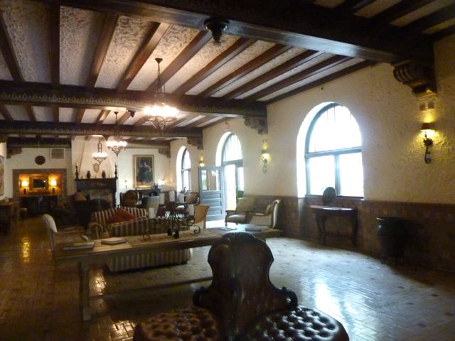 Lobby of Holland Hotel